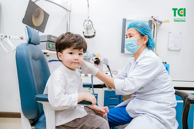 Khoa Nhi được trang bị đầy đủ hệ thống máy móc hiện đại phục vụ cho thăm khám đạt kết quả tốt nhất.