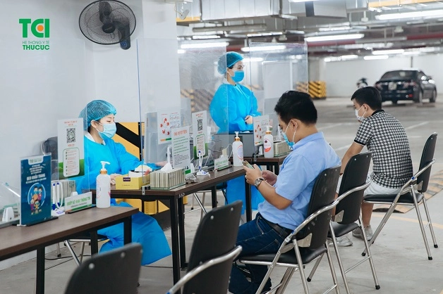 Tuân thủ phân luồng và khai báo y tế nghiêm ngặt