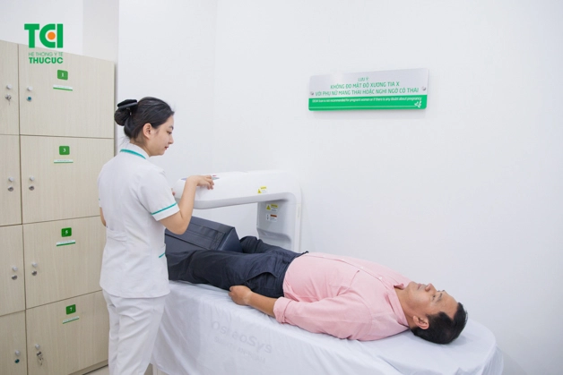 Máy đo loãng xương hai bình diện DEXXUMT