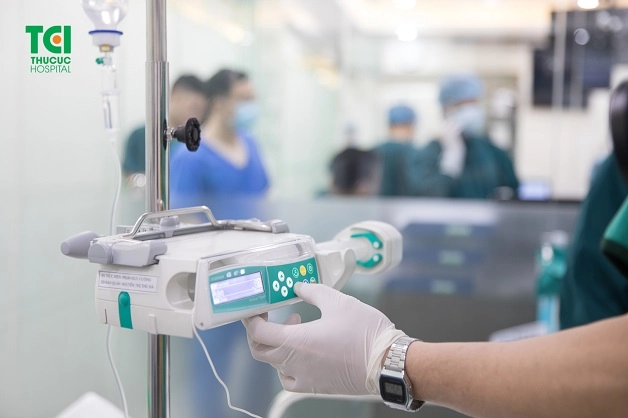 Bơm tiêm điện tự động ứng dụng trong nội soi không đau - Khoa Thăm dò chức năng - Nội soi